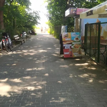 Lägenhet Apartament Z Ogrodem- 10 Min Do Plazy Kołobrzeg