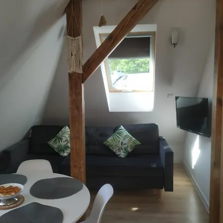Apartament Z Ogrodem- 10 Min Do Plazy Lägenhet