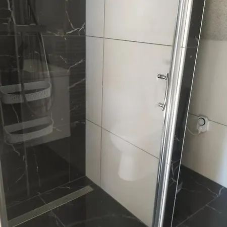 Appartamento Apartament Z Ogrodem- 10 Min Do Plazy